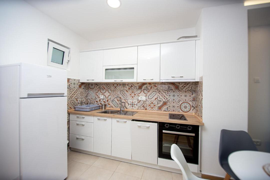 Apartment Newly Refurnished With Large Garden *