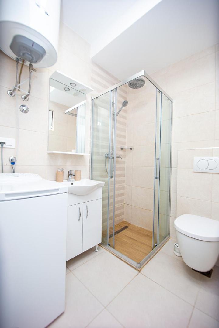 Newly Refurnished With Large Garden Apartment Budva